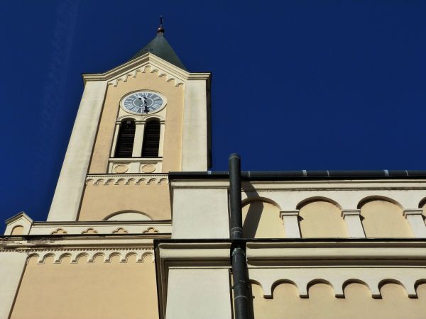 Cost of Church Gutter Installation in Mishawaka