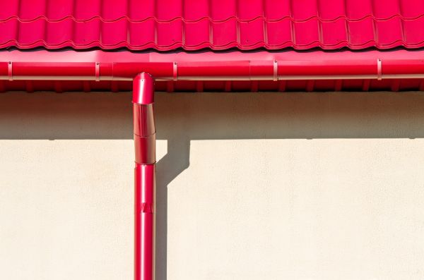 Cost of Downspout Reattachment in Mishawaka